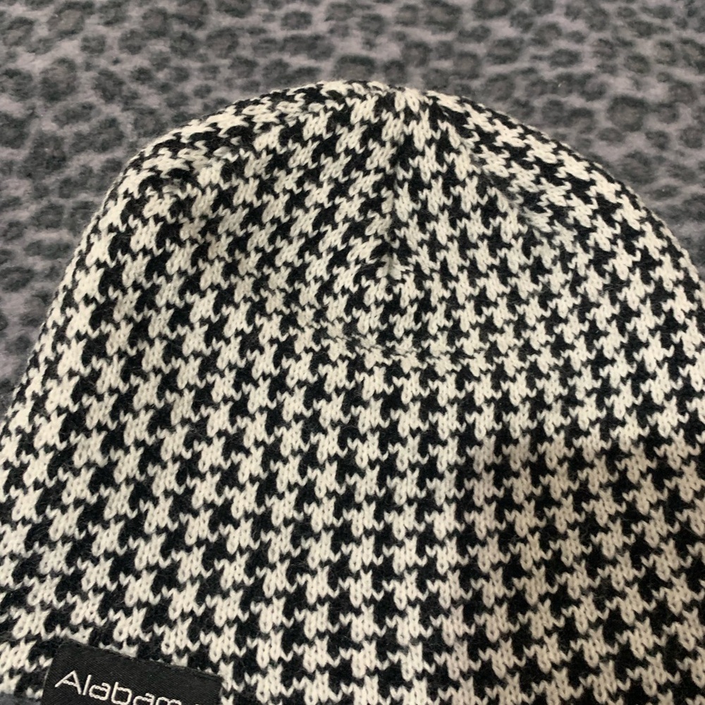 Hat - Picture 2 of 6